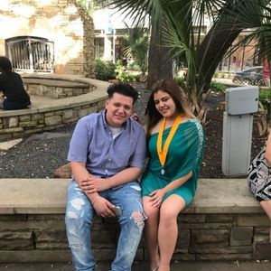 Meet your Posher, Monica